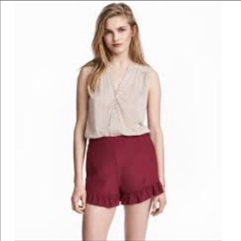 •H&M• Burgundy Ruffle Hem Shorts